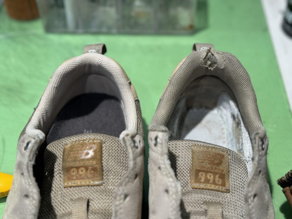 ライニング補修前後を左右で比較したニューバランス996