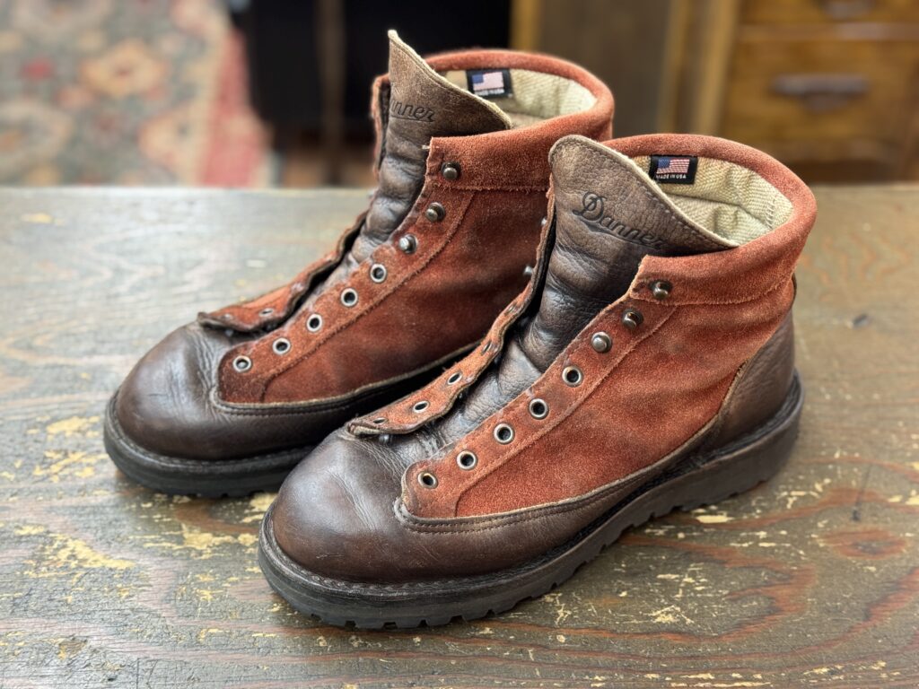 ダナー サーマン 修理前 全体俯瞰の状態