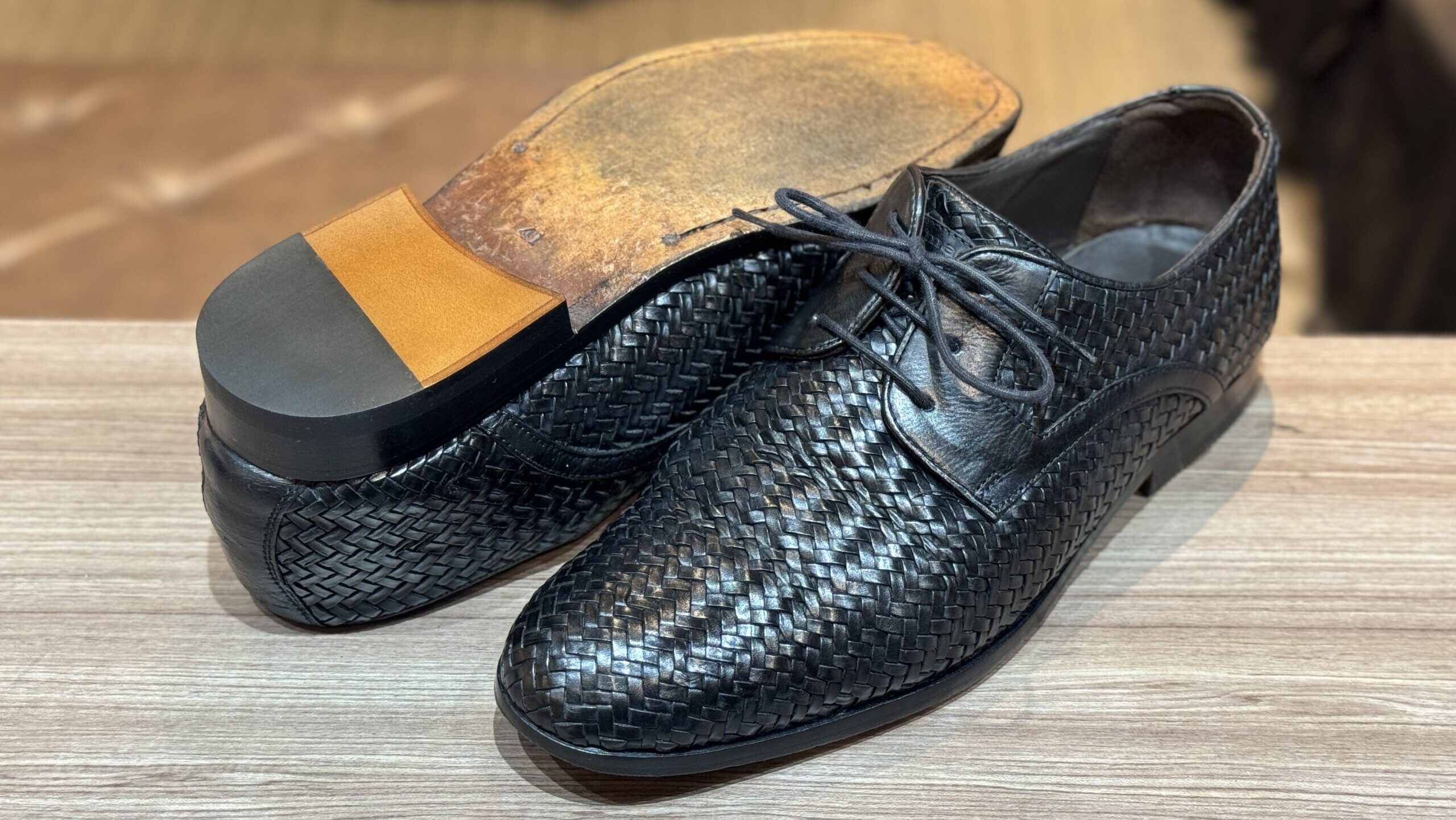 トップリフト交換を終えたマドラスシューズの完成後俯瞰