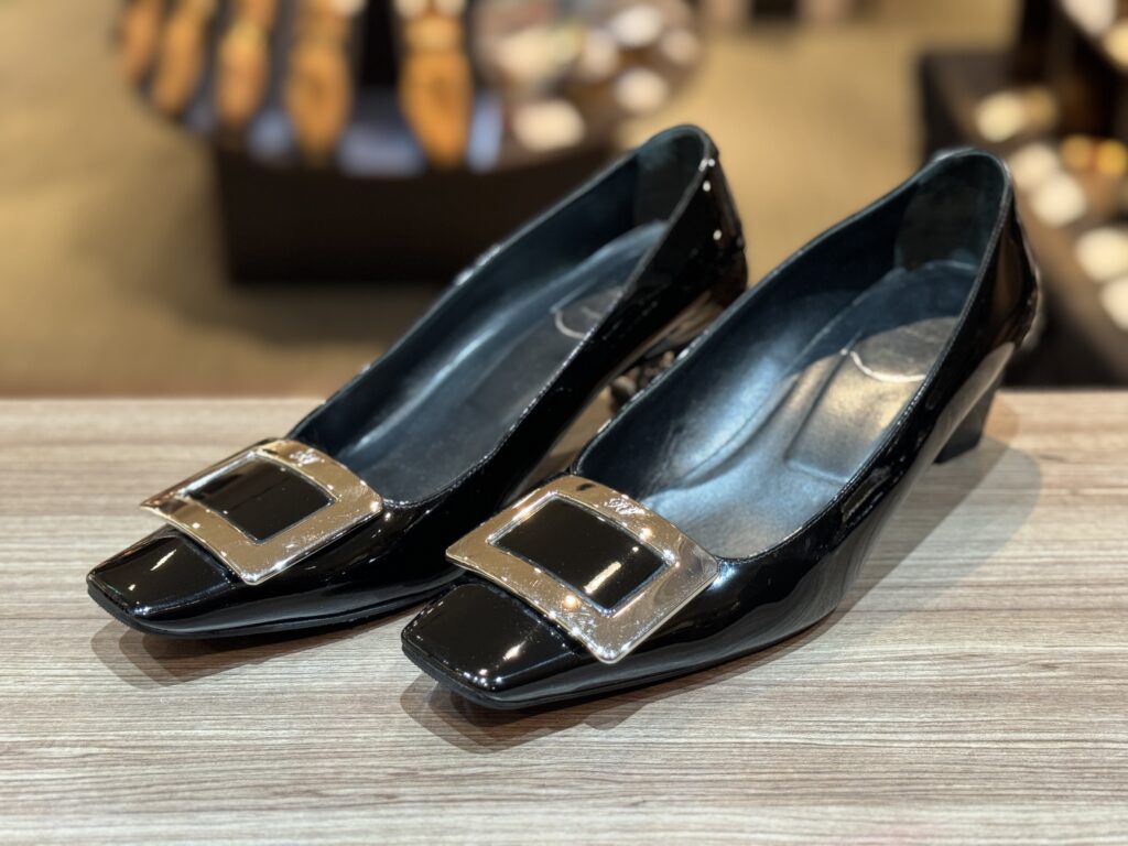 エナメルローションでアッパーも整えたロジェヴィヴィエの修理後全体俯瞰