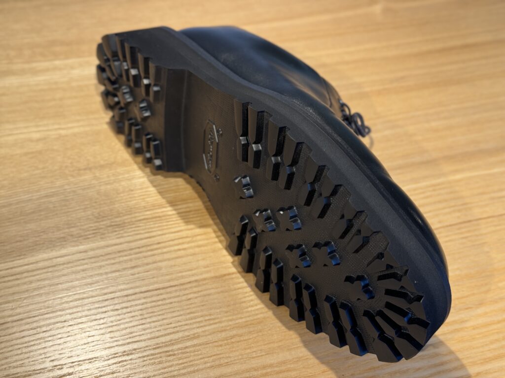 WH ダブルエイチ オールソール後 Vibram8303 のアウトソール接写