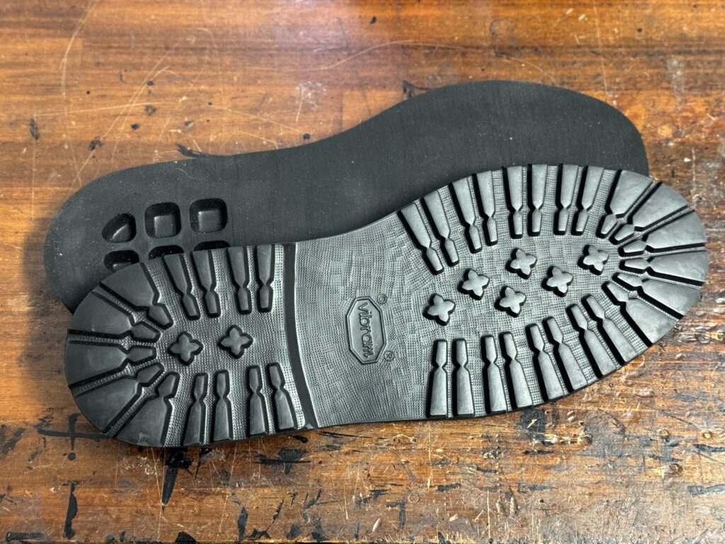 Vibram ビブラム 8303 ソール オールソール交換用アウトソール