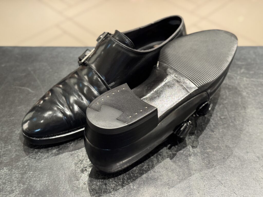 トップリフト交換後のジョンロブ ナセビー全体像。マーティンオークバーク仕様で仕上げた状態