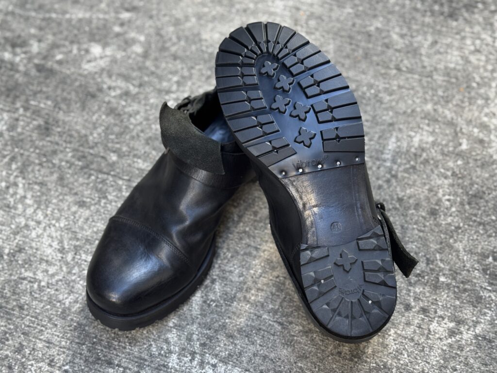 Vibram（ビブラム）#2333装着後のソール面。前足部のグリップパターンが揃った状態