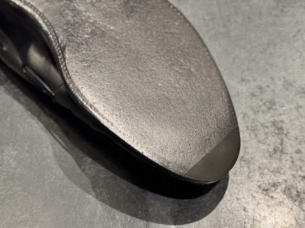 Alden（オールデン）タッセルローファー修理後のつま先アップ｜トーレザー補修部の質感