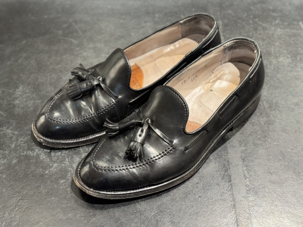 Alden（オールデン）のタッセルローファー修理前の全体像｜トーレザー摩耗が進行した状態
