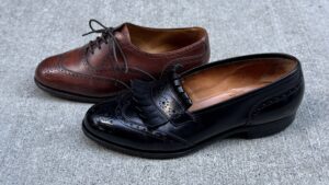 夫婦で購入したエドワードグリーン旧工場製の靴を並べたアイキャッチ写真