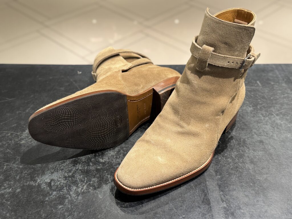 ハーフラバー補強後のサンローラン ジョッパーブーツ。修理完了後の全体外観。