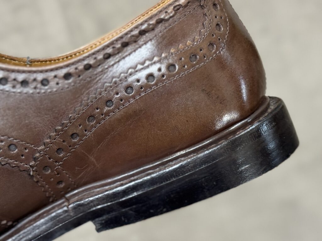 トリッカーズ バートンに装着されていたオリジナルのシートウィール(踵車)の状態