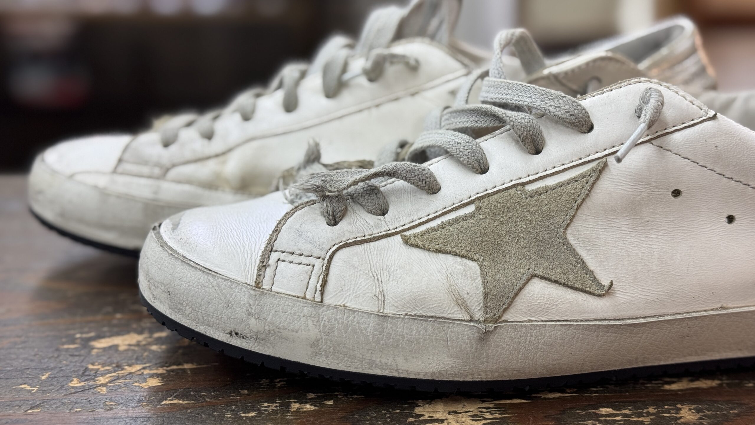 Vibram 7120シート補強を施したゴールデングースの修理後側面イメージ。