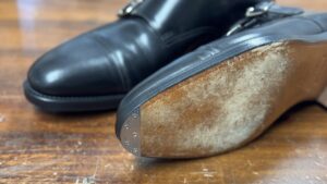 ジョンロブ ウィリアムのヴィンテージスチール施工後（つま先補強の仕上がり）