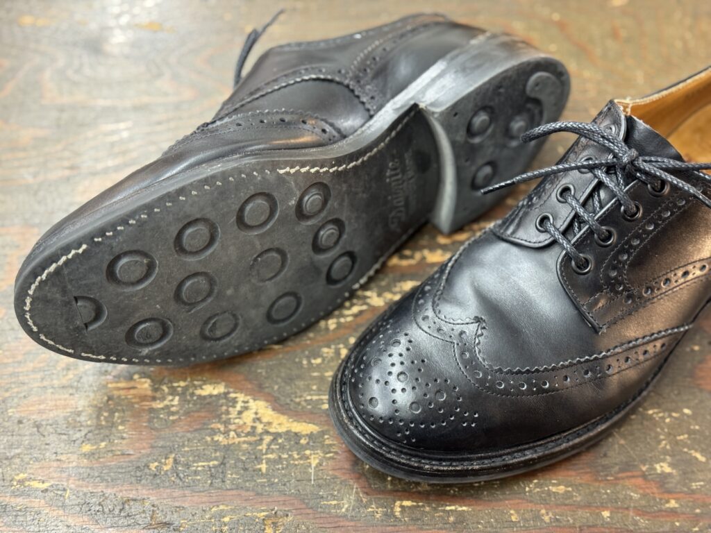 トリッカーズ バートン 修理前のダイナイトソール摩耗状態