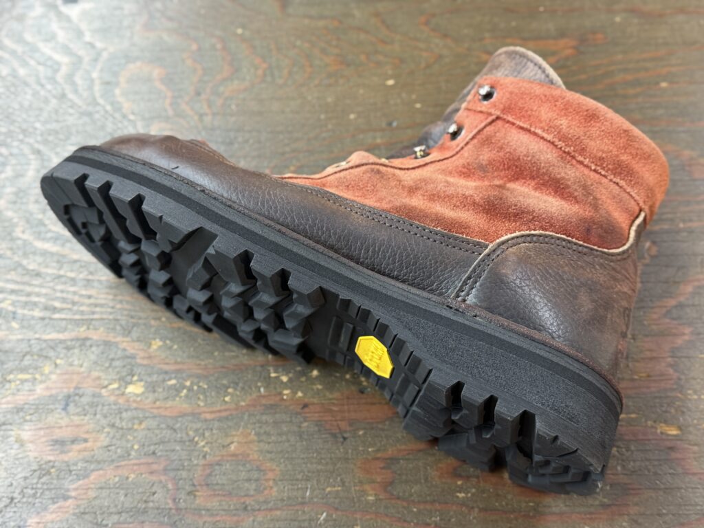 ダナー サーマン オールソール後 コバ仕上げ