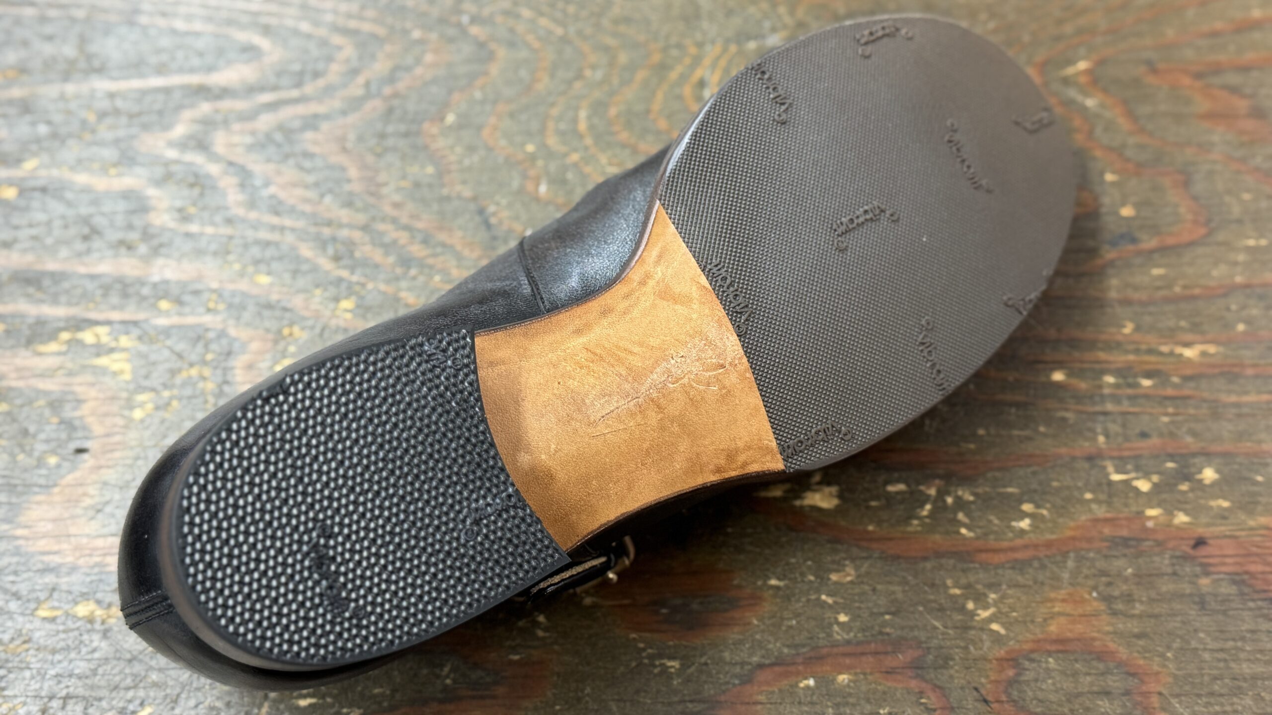 フォルメ レディースTストラップシューズ ハーフラバーとトップリフト交換後のソール