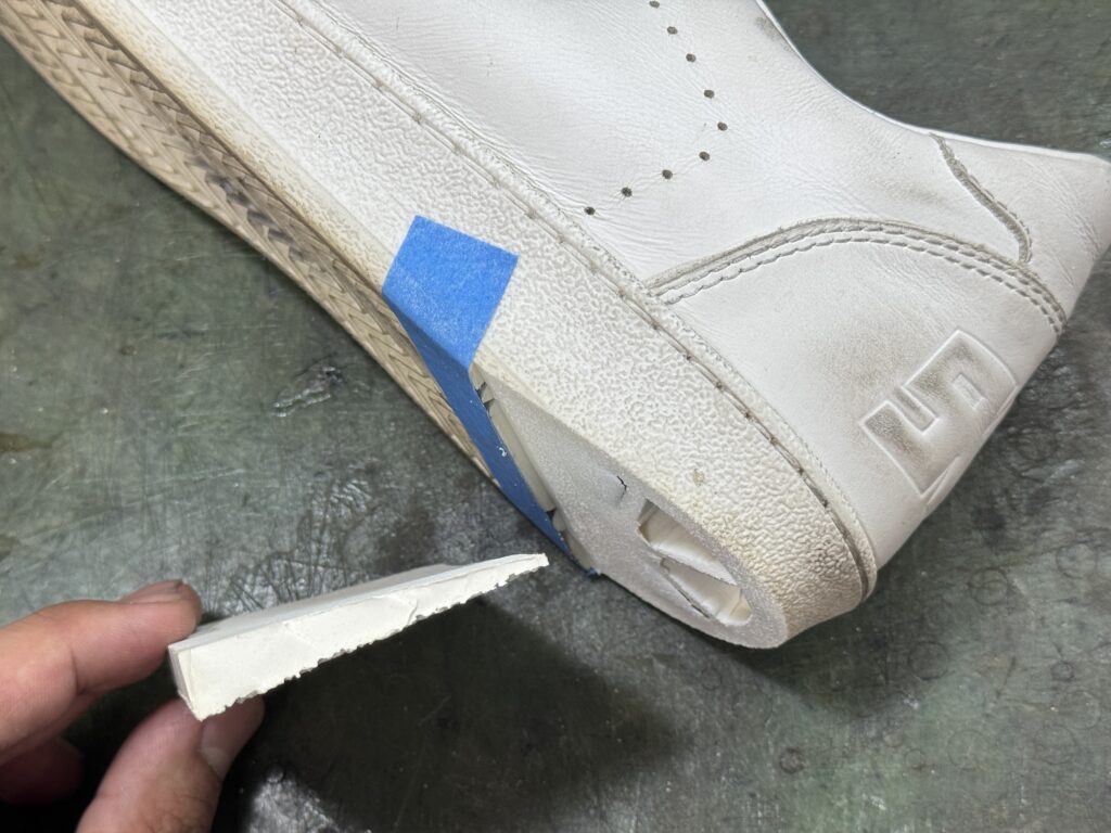 ゴールデングース ボールスター 傾斜板装着前のヒール内部構造