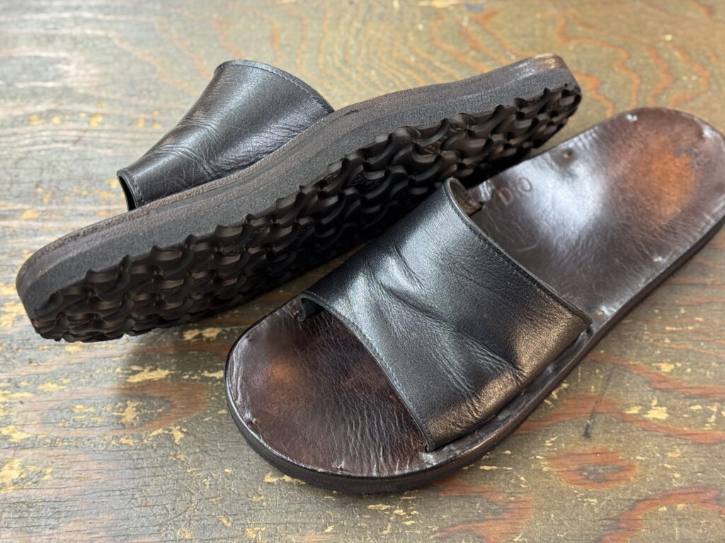 ユッタニューマン シモーネ 修理後 コバ仕上げ 側面の整形状態