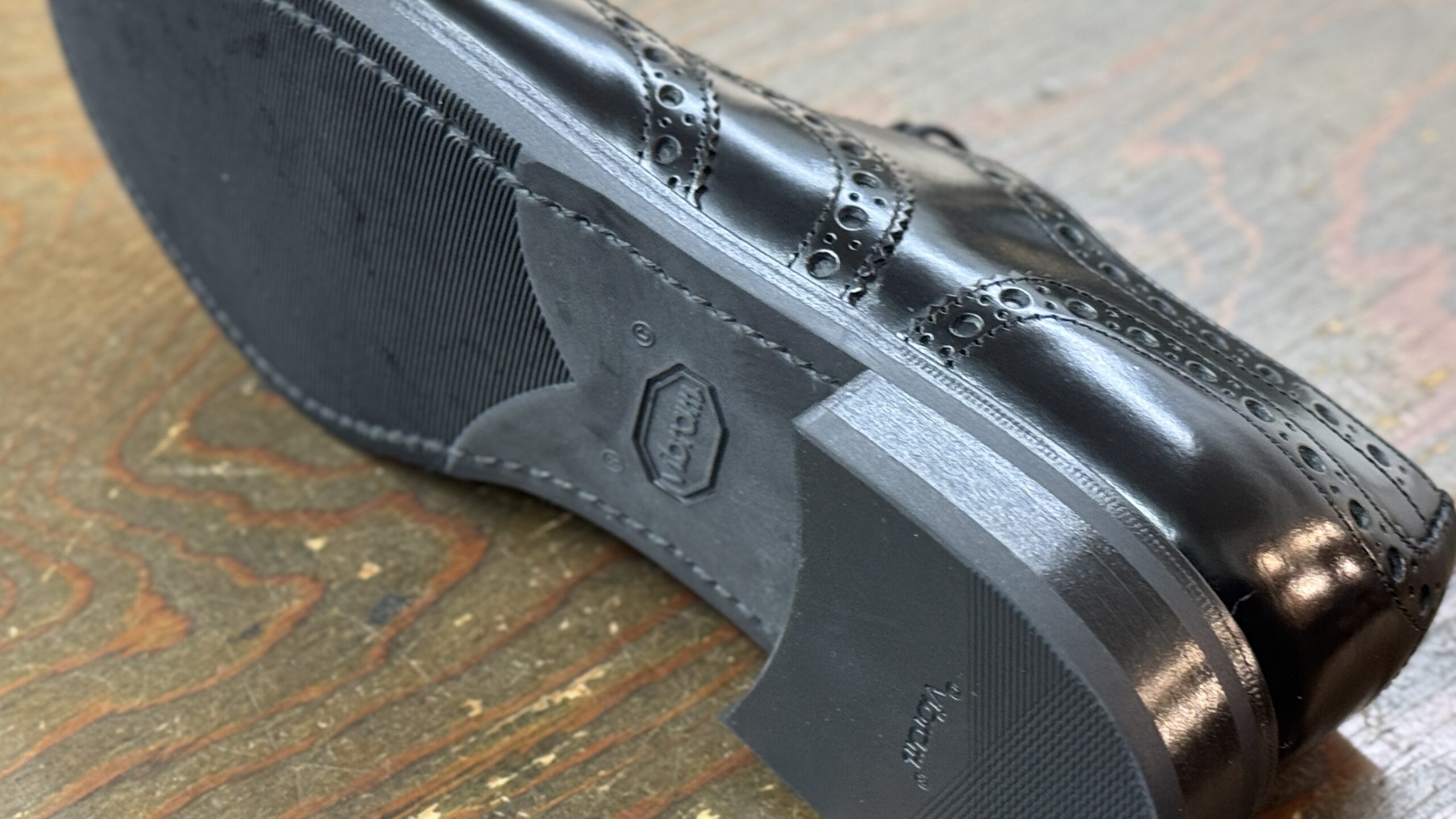 Vibram269ソール仕様へオールソール交換したChurch’s BURWOOD レディース