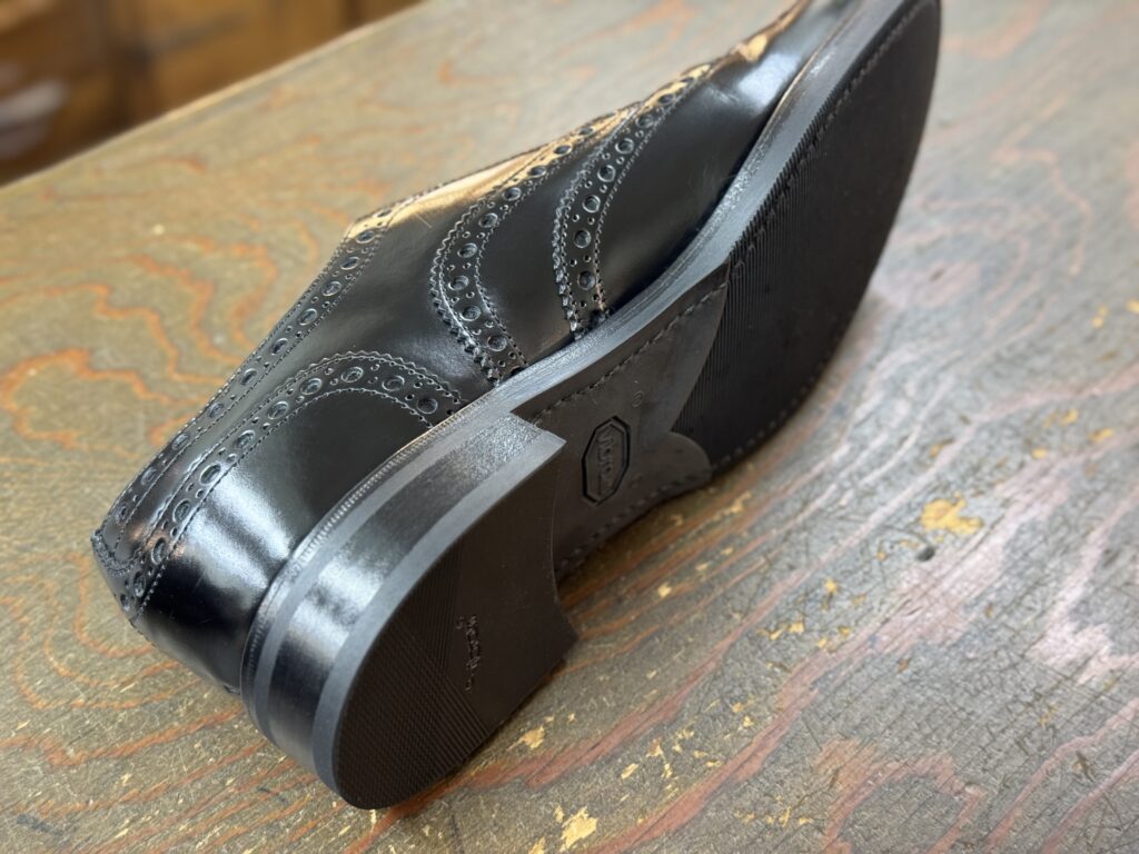 Vibram269ソール交換後のウェストラインとソール形状のディテール