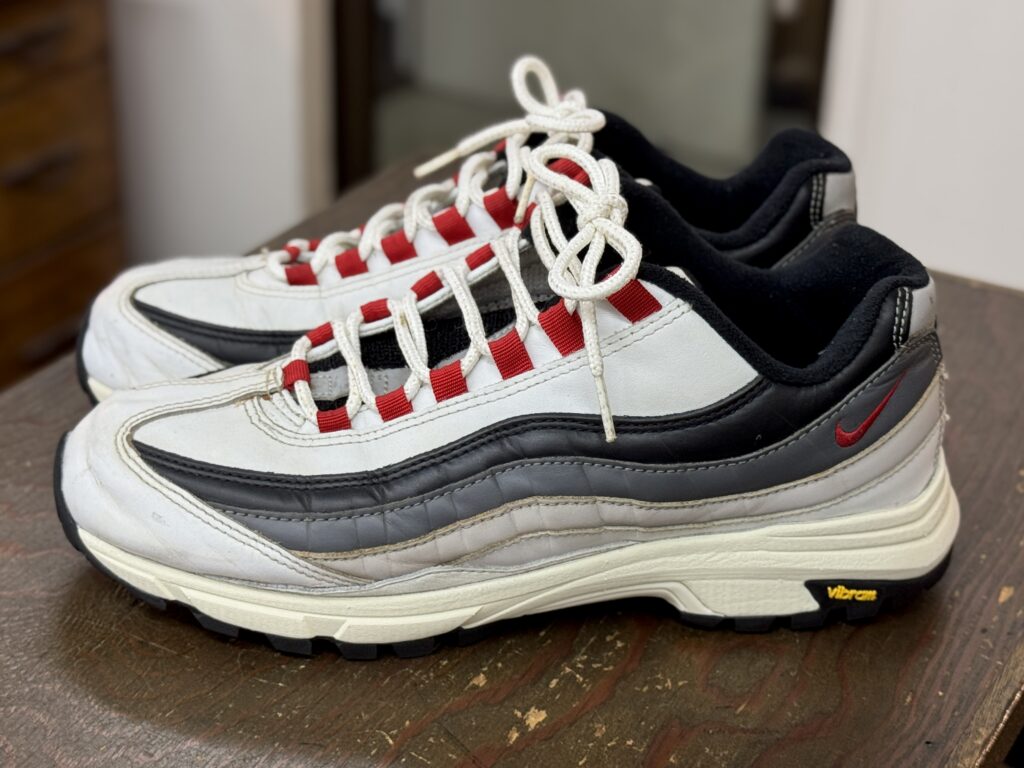 Vibram 762Kフェルランニングソールでオールソール交換したNike Air Max 95側面