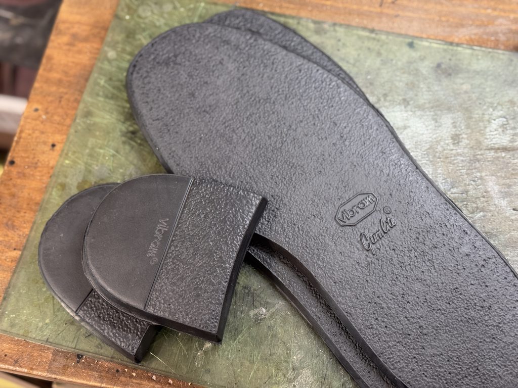 Vibram2684ムーンライトソールとヒールパーツ