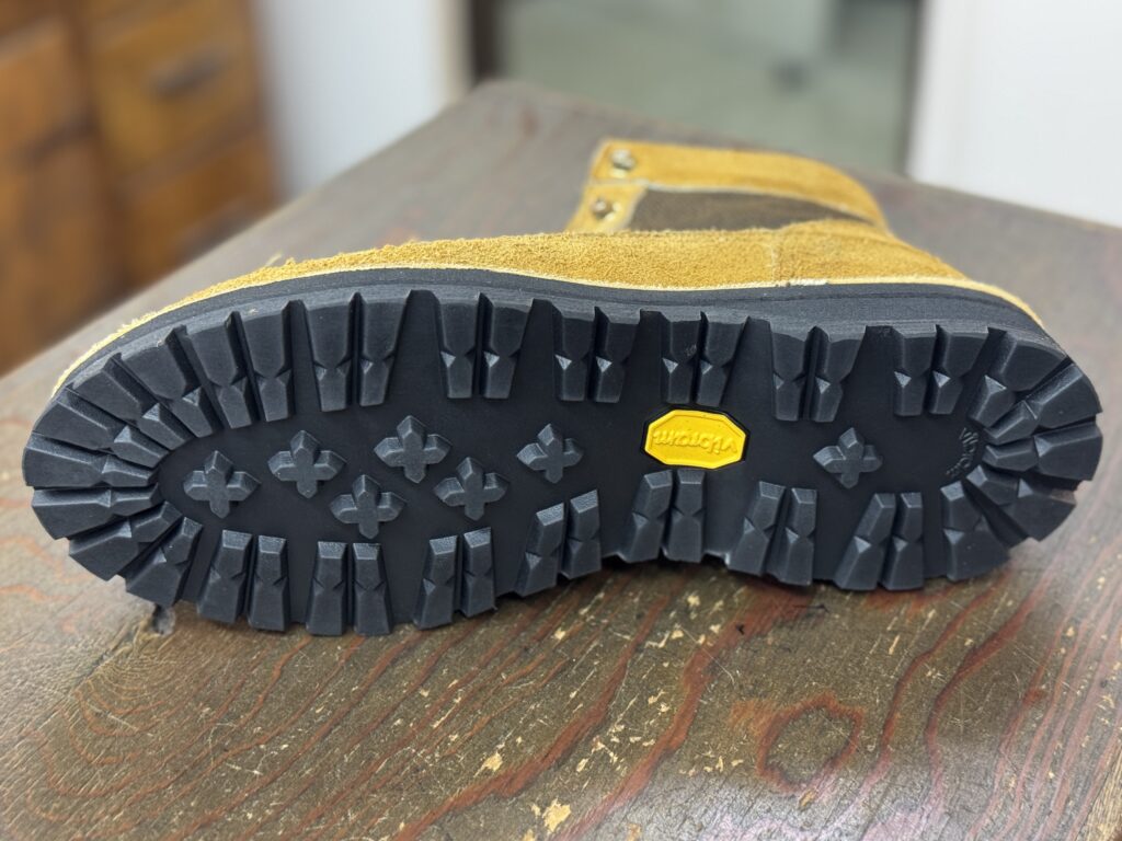 ダナー バンクーバーに行ったVibram148のオールソール修理