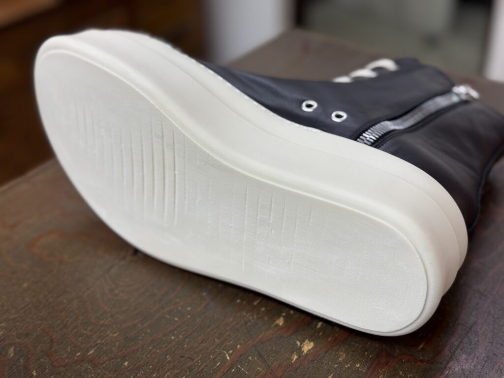 Vibram 342を接着する前のソール面の状態